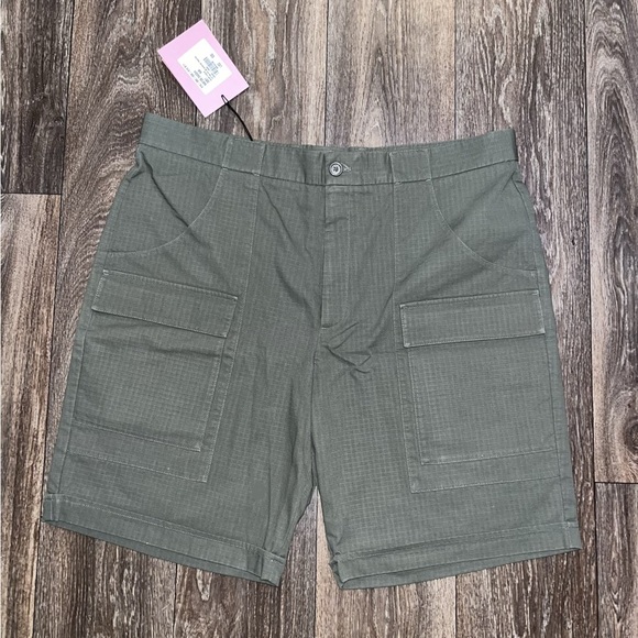 The North Face x Gucci Cargo Shorts - Picture 3 of 12